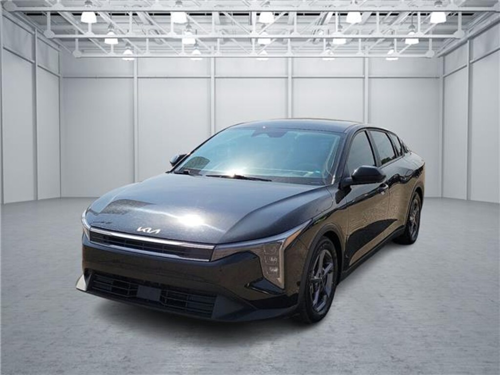 Used 2025 KIA K4 LX