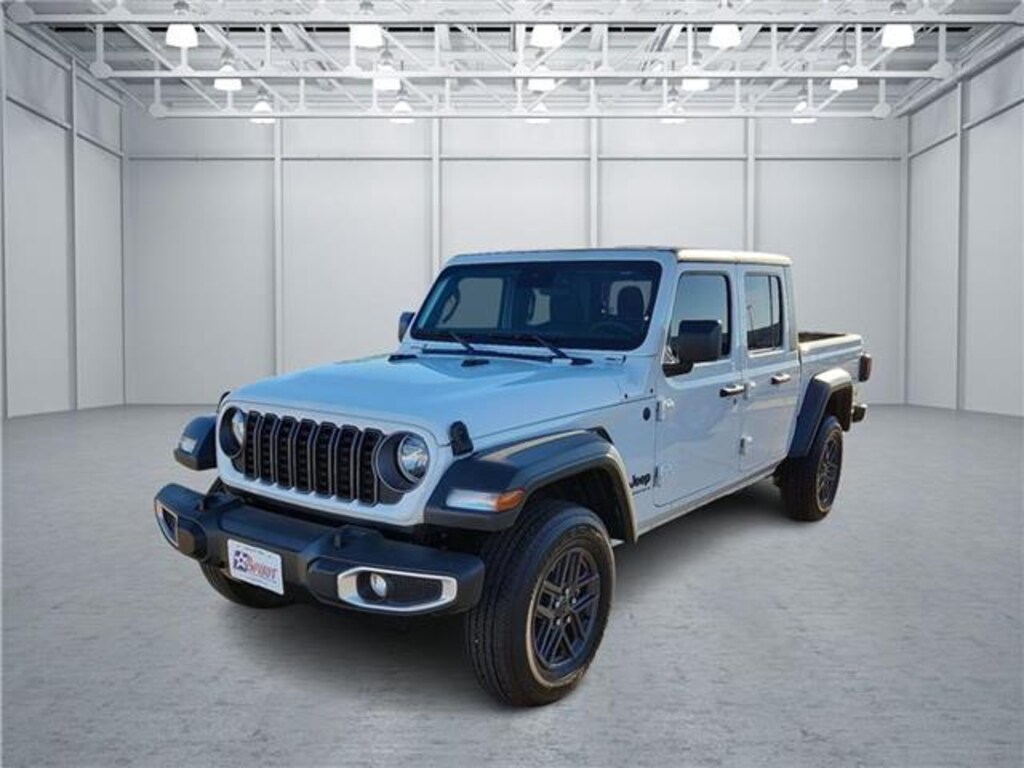 Used 2025 Jeep Gladiator Sport S 4x4 Crew Cab 5 ft. box