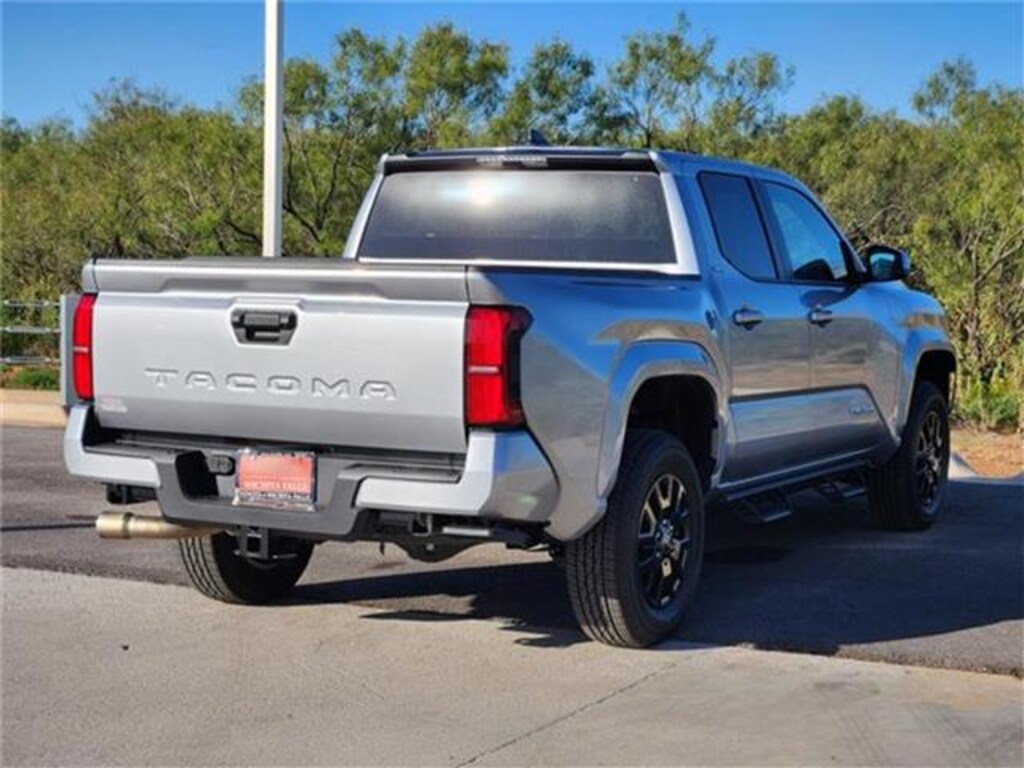 Used 2025 Toyota Tacoma SR5 4x2 Double Cab 5 ft. box