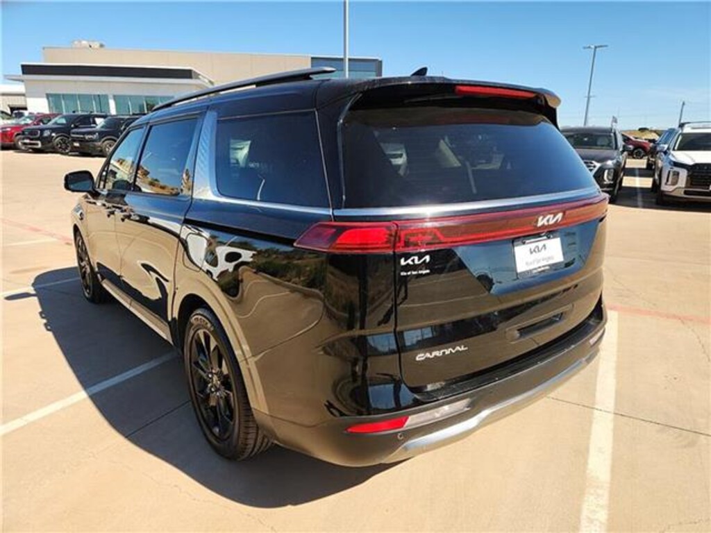 Used 2023 KIA Carnival SX Prestige Passenger Van