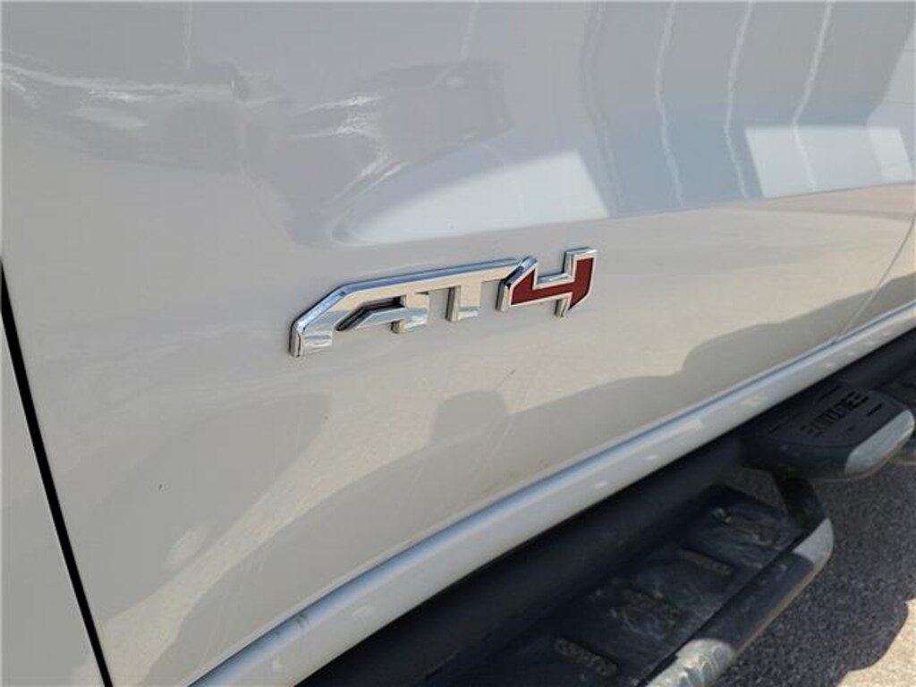 Used 2025 GMC Sierra 1500 AT4 4x4 Crew Cab 5.75 ft. box 147.4 in. WB