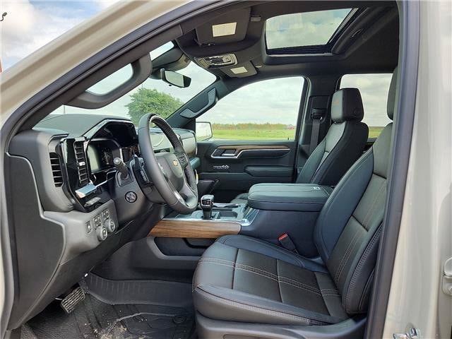 2026 Chevrolet Silverado 1500 High Country - Photo 13
