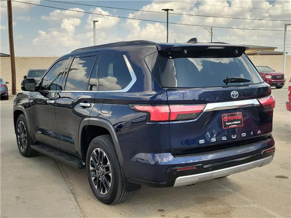 Used 2023 Toyota Sequoia Limited (A10) 4x4