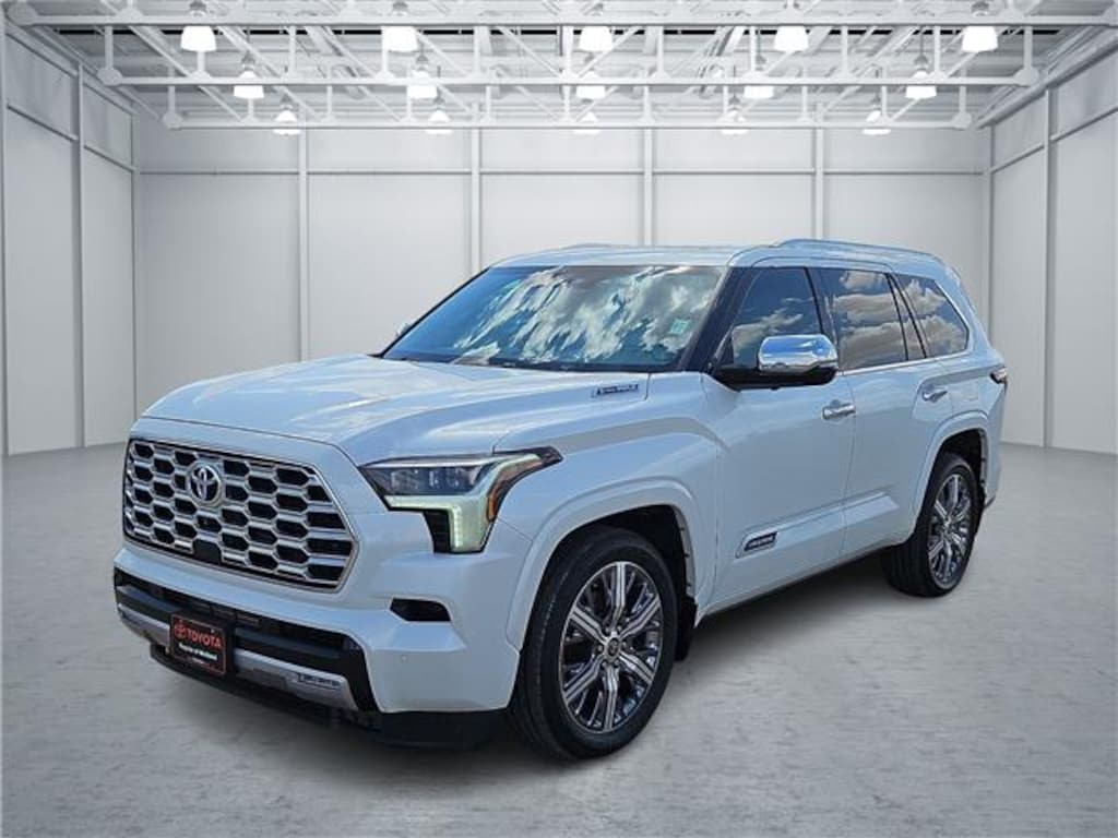 Used 2023 Toyota Sequoia Capstone (A10) 4x4