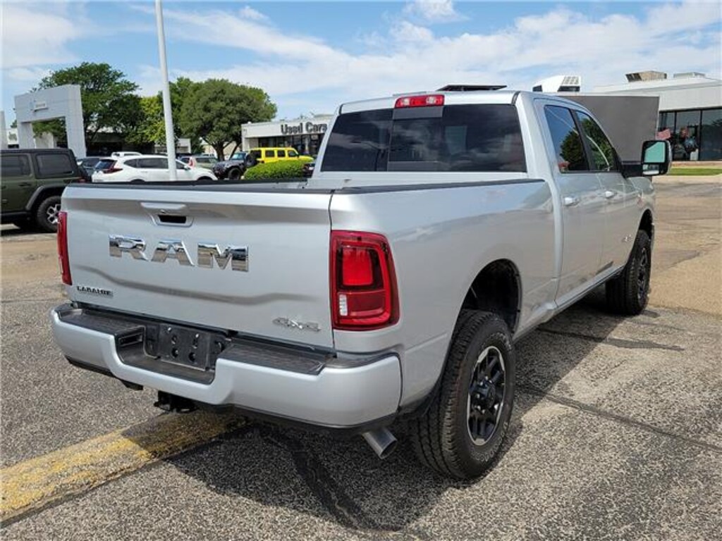 Used 2026 RAM 2500 Laramie 4x4 Crew Cab 6.3 ft. box 149 in. WB