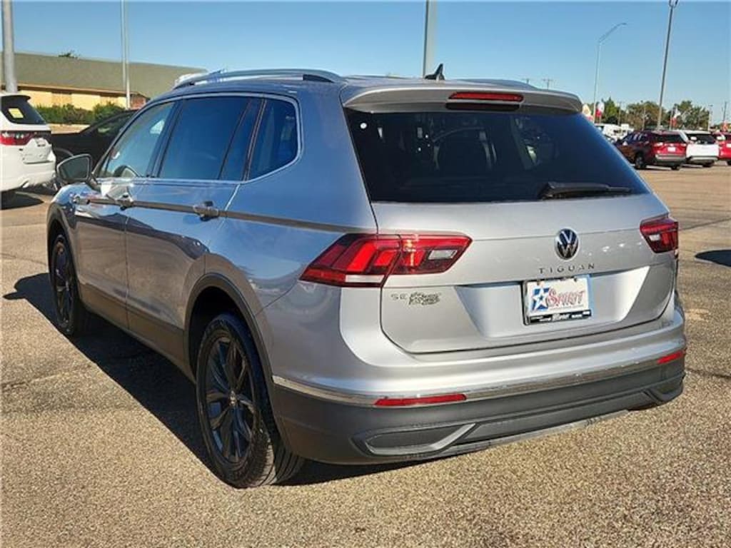 Used 2024 Volkswagen Tiguan 2.0T SE (EOP CW37) Front-Wheel Drive