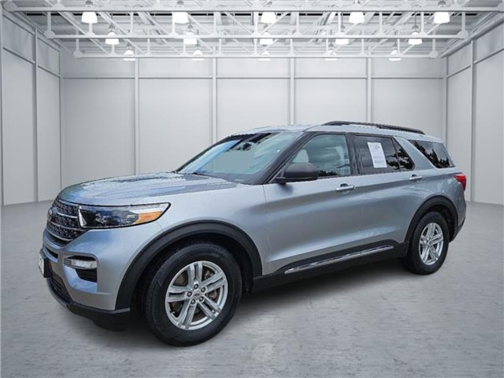 Used 2022 Ford Explorer XLT 4x2