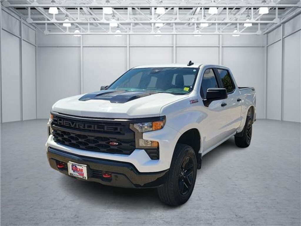 Used 2025 Chevrolet Silverado 1500 Custom Trail Boss 4x4 Crew Cab 5.75 ft. box 147.4