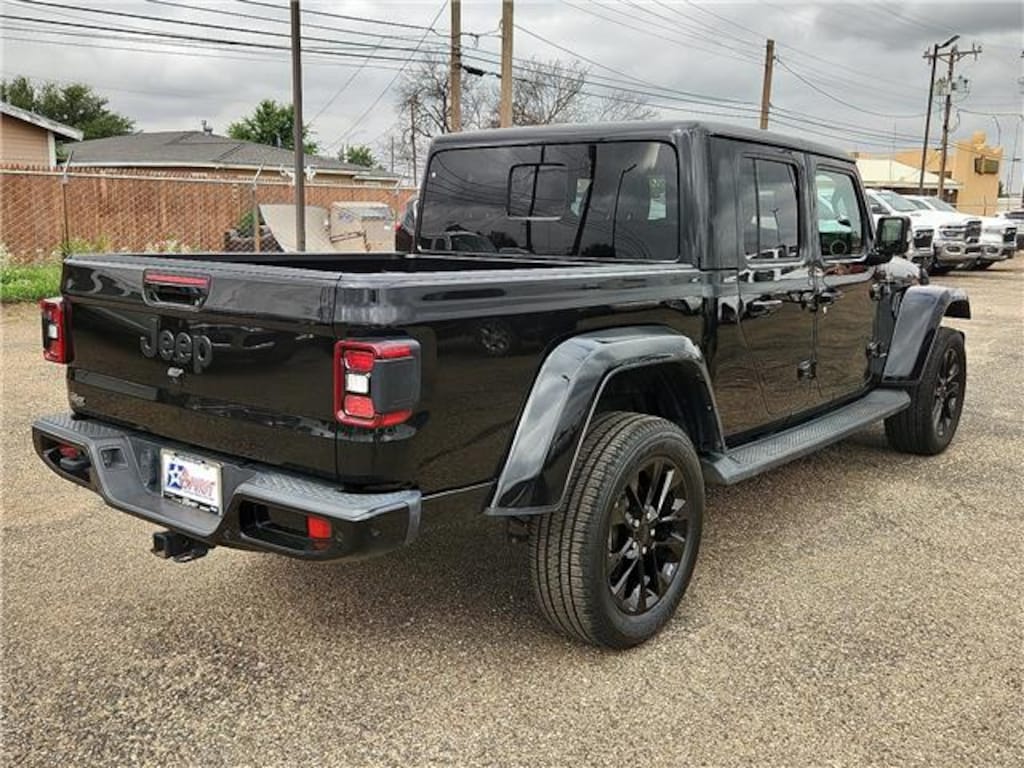 Used 2023 Jeep Gladiator High Altitude 4x4 Crew Cab 5 ft. box