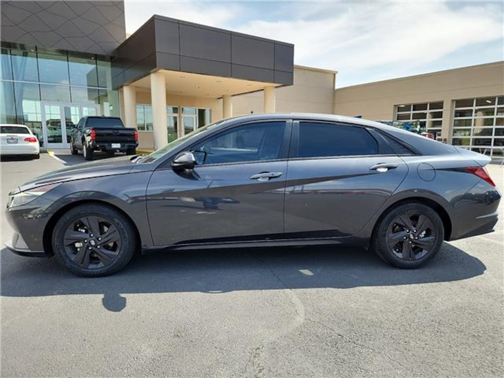 Used 2022 Hyundai Elantra SEL (IVT) Sedan