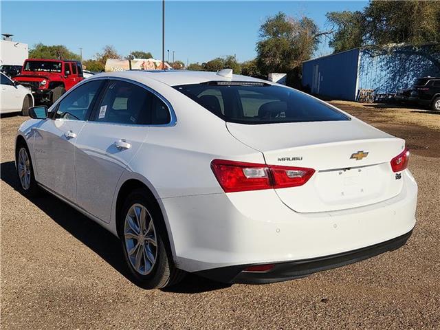 2024 Chevrolet Malibu 1LT photo 3