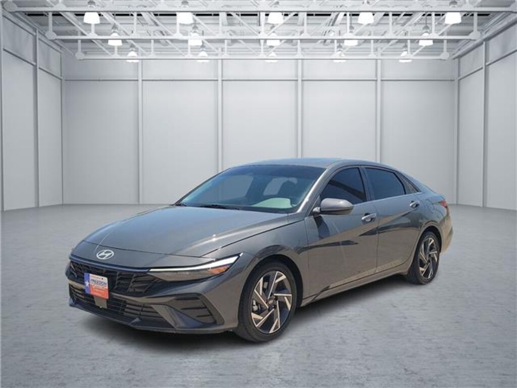 Used 2025 Hyundai Elantra SEL Convenience (IVT) Sedan