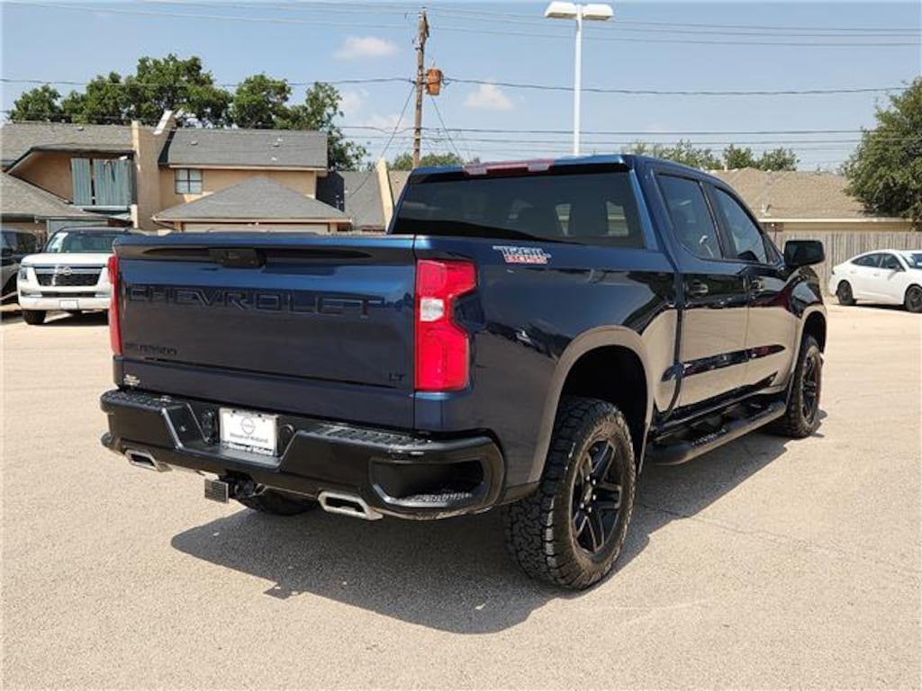 Used 2021 Chevrolet Silverado 1500 LT Trail Boss 4x4 Crew Cab 5.75 ft. box 147.4 in.