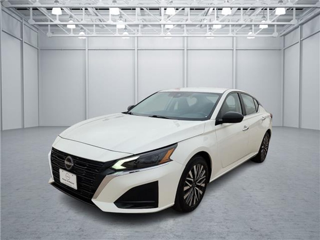 Used 2025 Nissan Altima SV