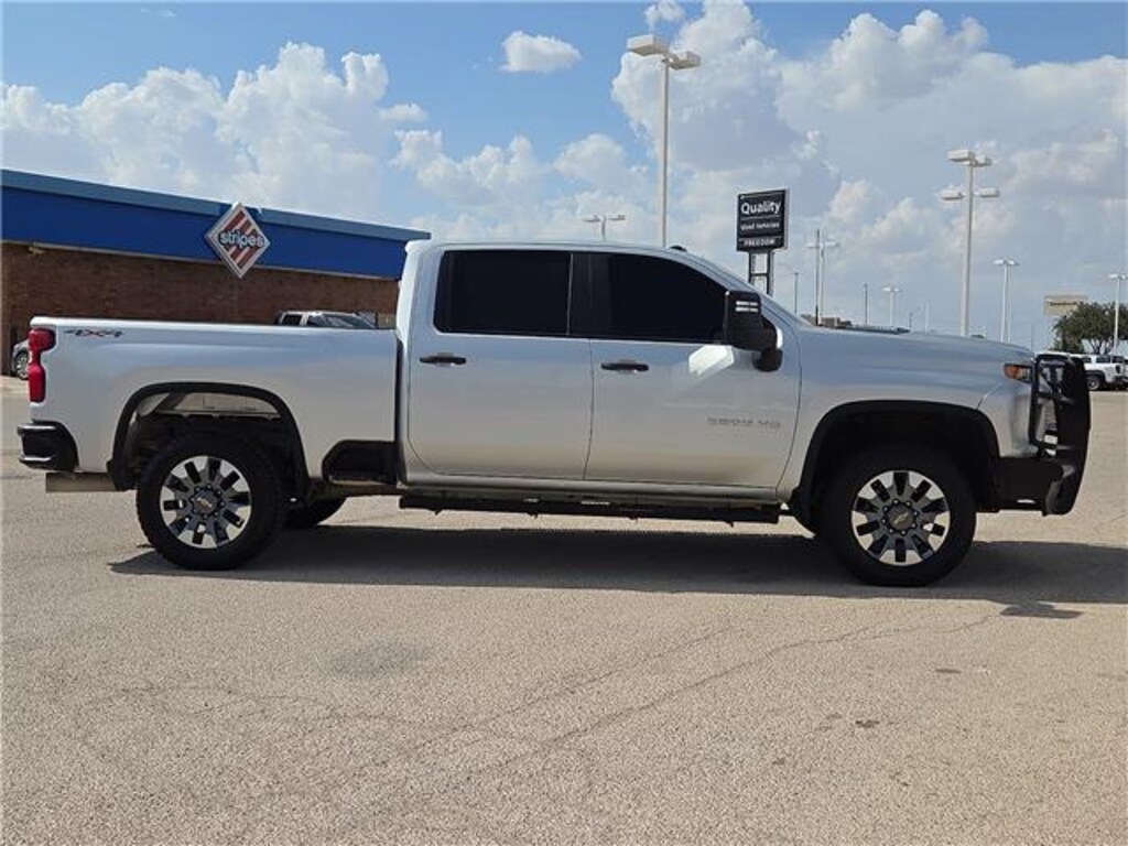 Used 2023 Chevrolet Silverado 2500HD Custom 4x4 Crew Cab 6.75 ft. box 158.9 in. WB