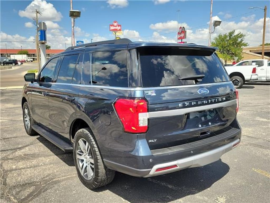 Used 2024 Ford Expedition XLT 4x4