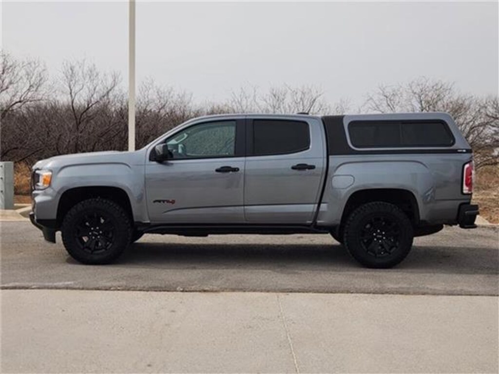 Used 2022 GMC Canyon AT4 w/Cloth 4x4 Crew Cab 5 ft. box 128.3 in. WB