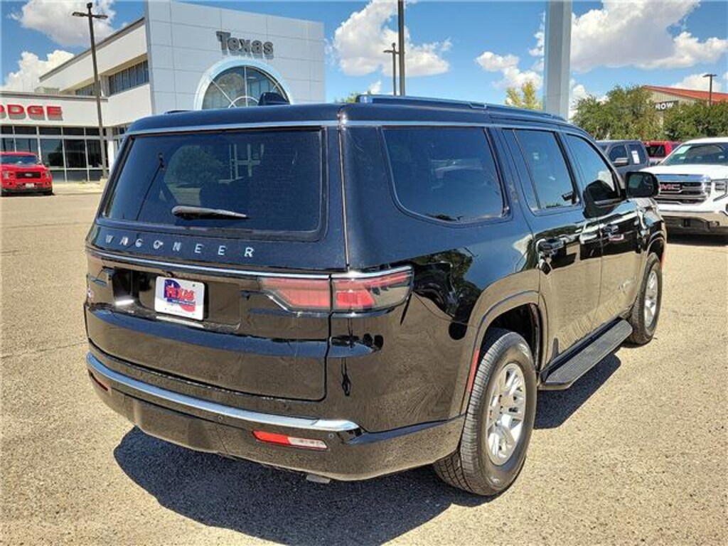 Used 2024 Jeep Wagoneer 4x4