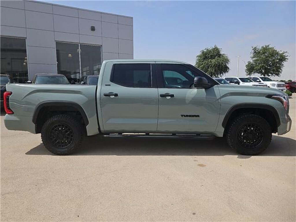 Used 2025 Toyota Tundra SR5 (A10) 4x4 CrewMax 5.5 ft. box 145.7 in. WB