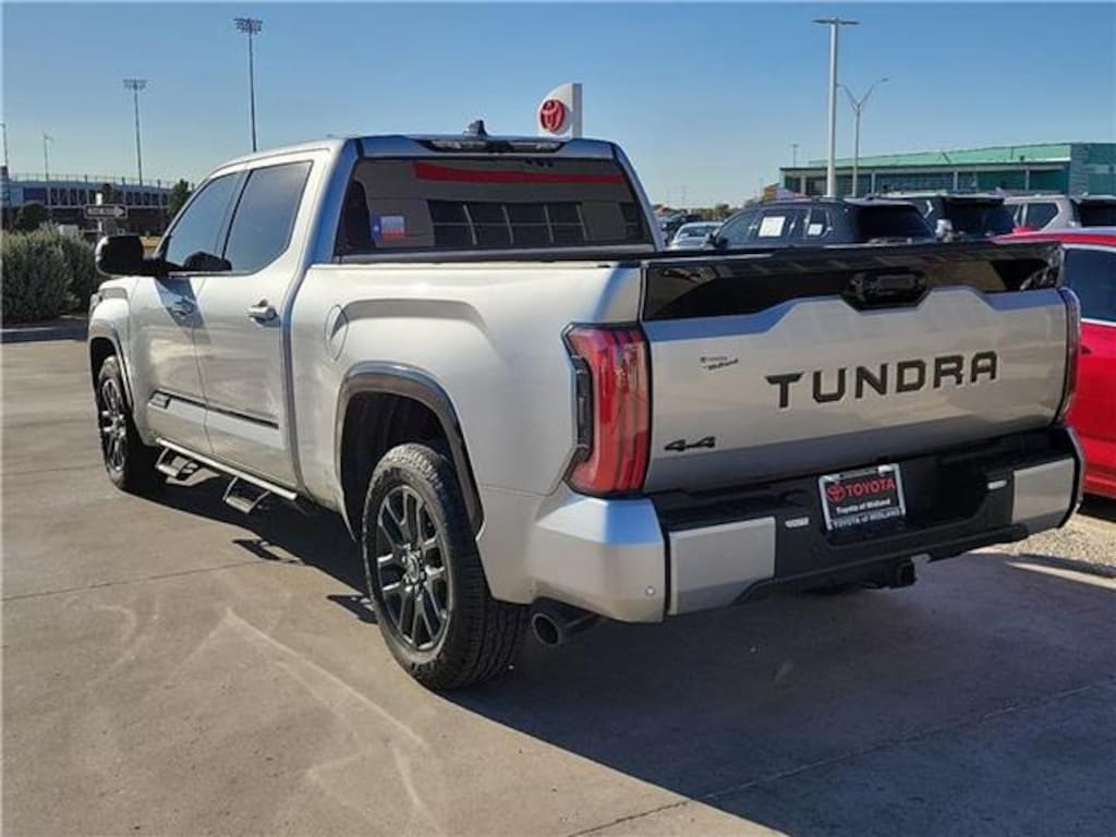 Used 2023 Toyota Tundra Hybrid Platinum (A10) 4x4 CrewMax 6.5 ft. box 157.7 in. W