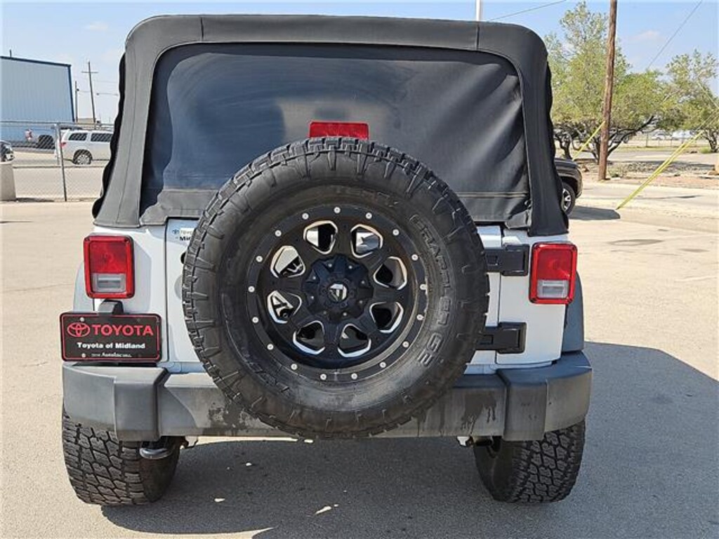 Used 2015 Jeep Wrangler Unlimited Sport 4x4