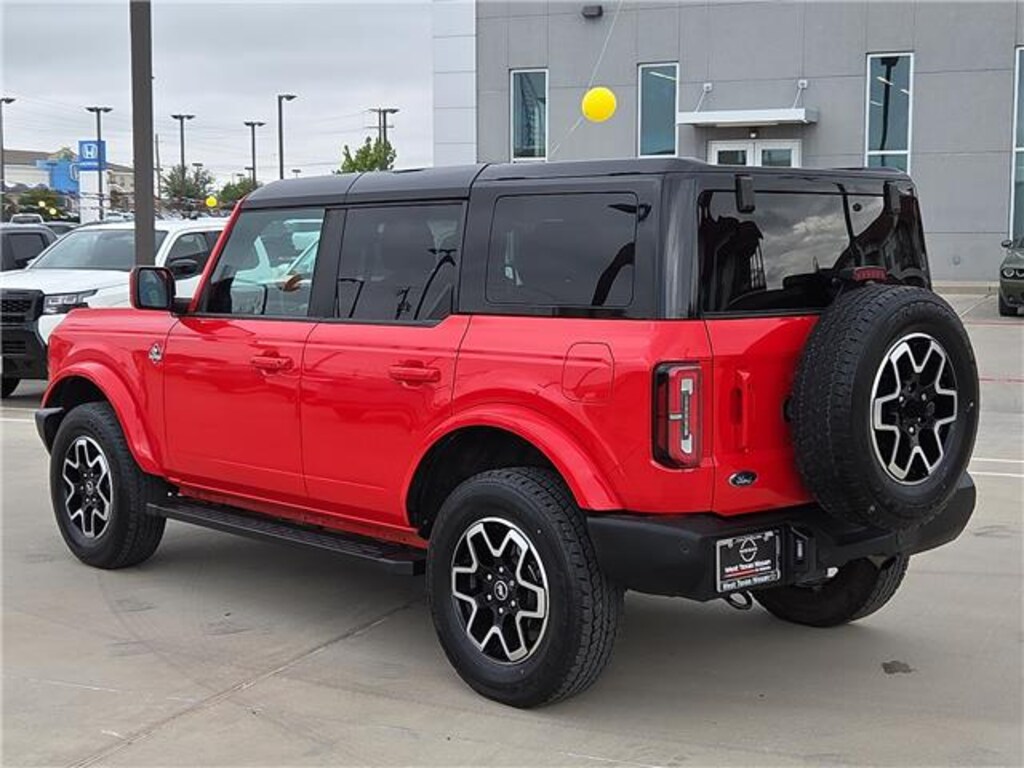 Used 2024 Ford Bronco Outer Banks 4x4