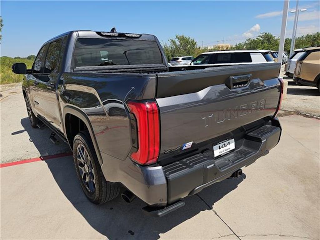 Used 2025 Toyota Tundra SR5 (A10) 4x4 CrewMax 5.5 ft. box 145.7 in. WB
