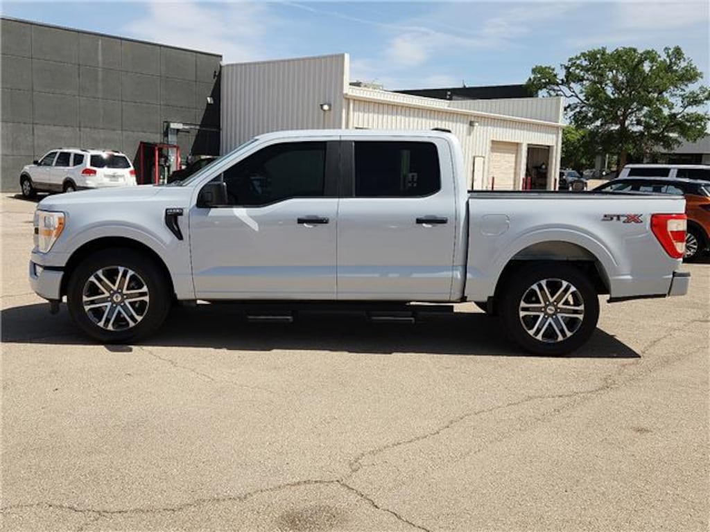 Used 2021 Ford F-150 XL 4x2 SuperCrew Cab Styleside 5.5 ft. box 145 in.