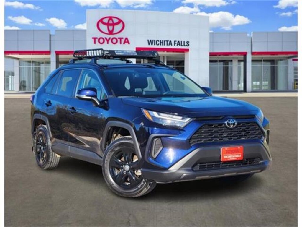 Used 2025 Toyota RAV4 XLE Front-Wheel Drive