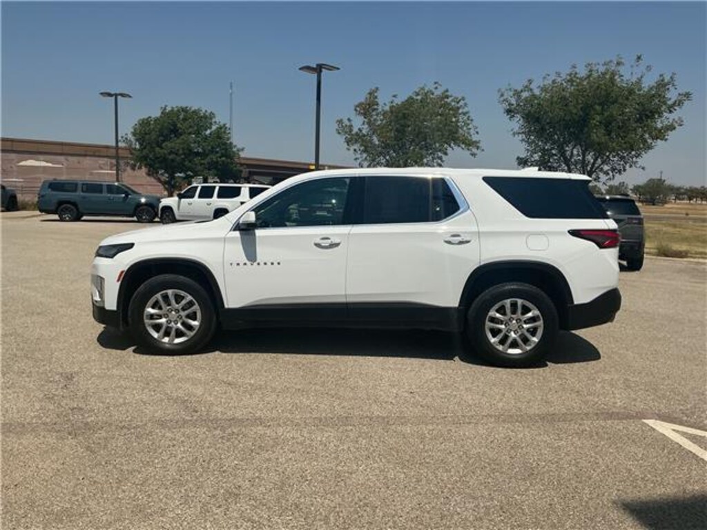 Used 2023 Chevrolet Traverse LS w/1LS Front-Wheel Drive