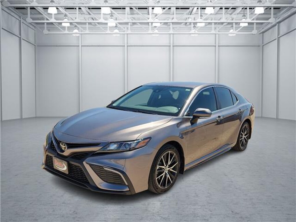 Used 2024 Toyota Camry SE Front-Wheel Drive Sedan