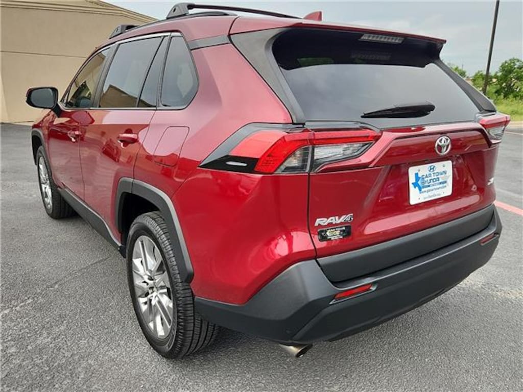 Used 2021 Toyota RAV4 XLE Premium Front-wheel Drive