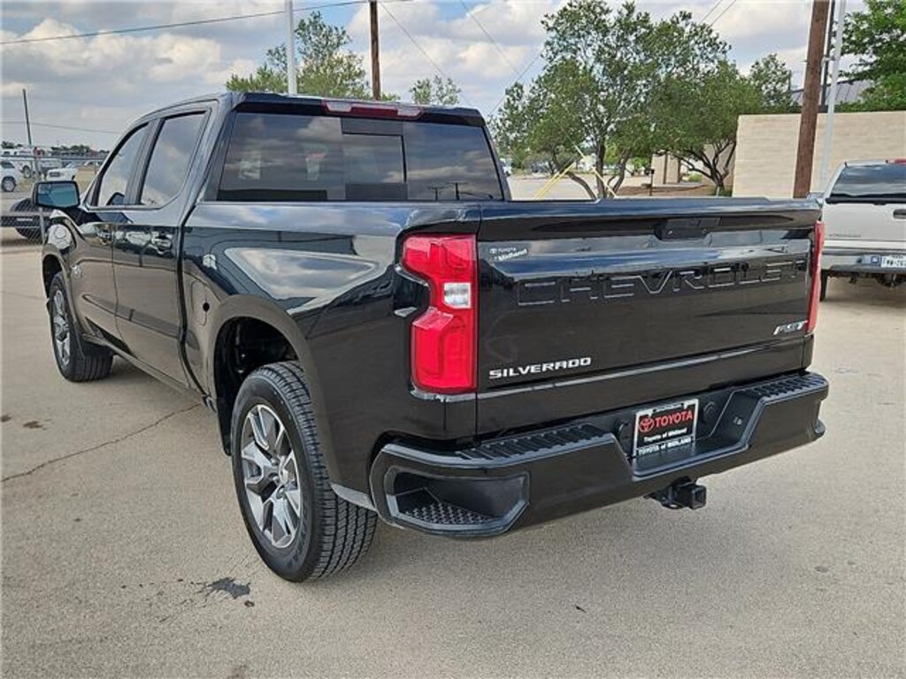 Used 2021 Chevrolet Silverado 1500 RST 4x2 Crew Cab 5.75 ft. box 147.4 in. WB