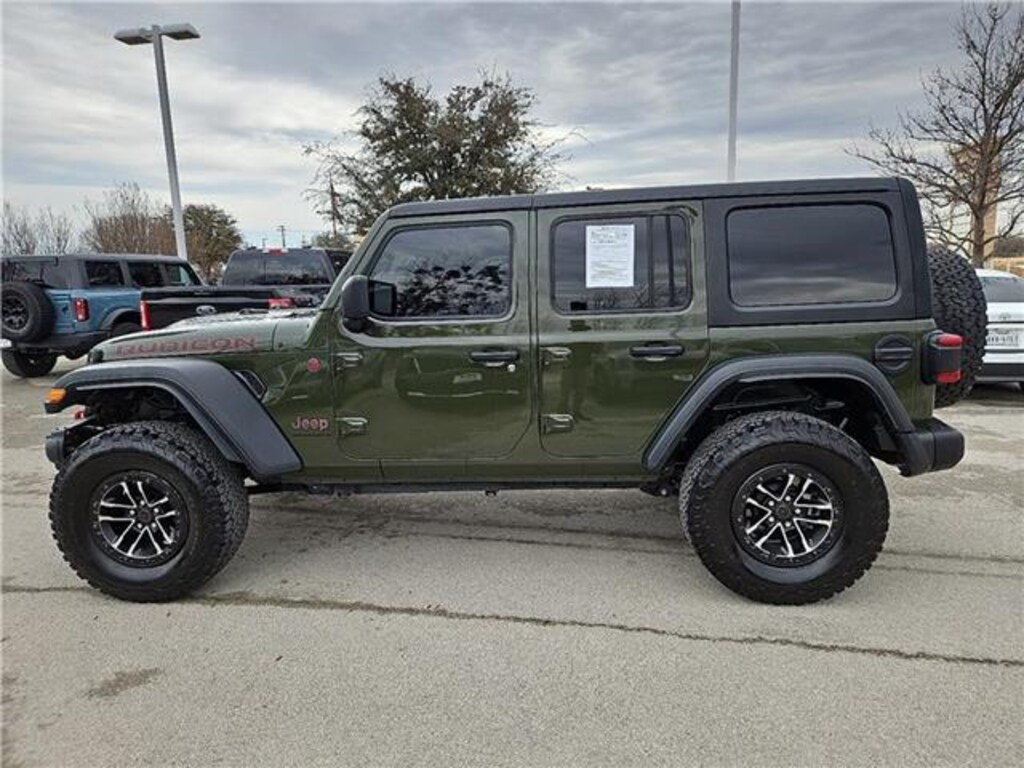 Used 2024 Jeep Wrangler Rubicon 4x4