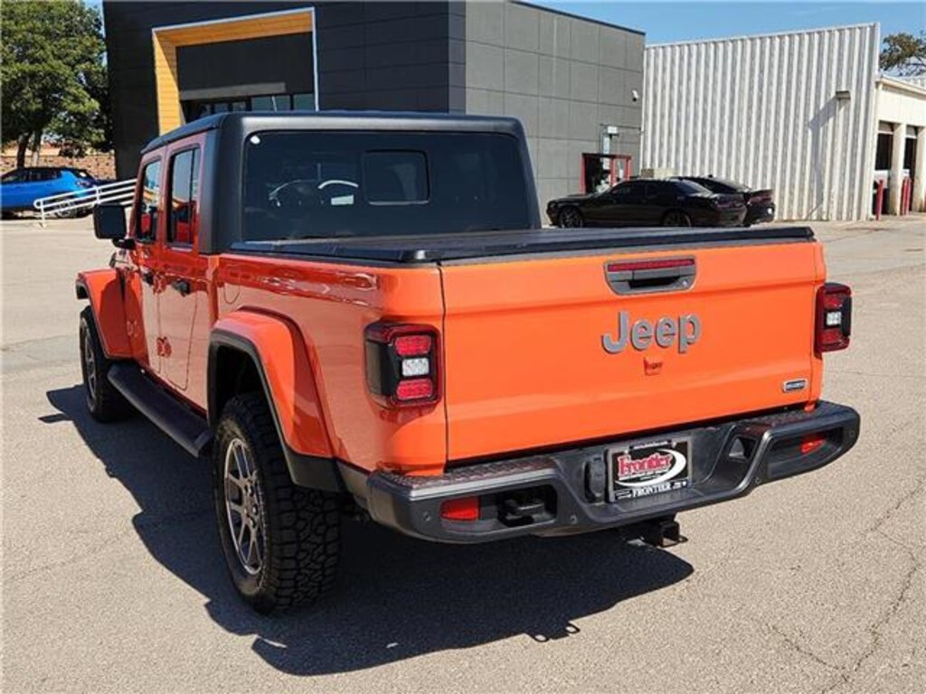Used 2020 Jeep Gladiator Overland 4x4 Crew Cab 5 ft. box