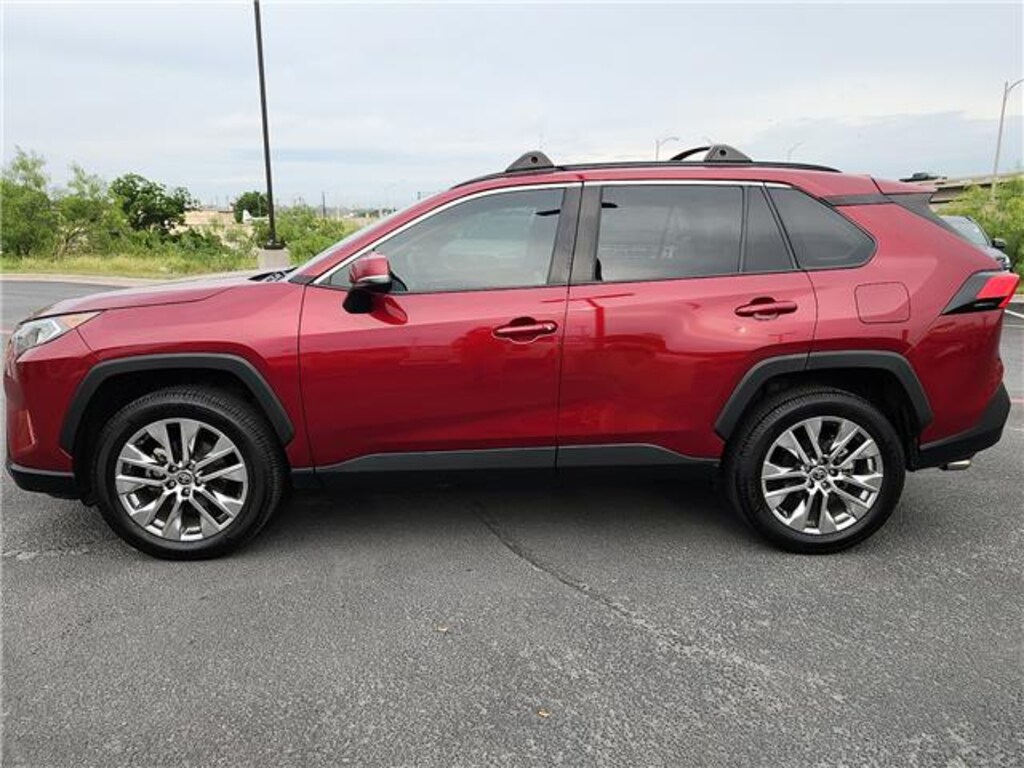 Used 2021 Toyota RAV4 XLE Premium Front-wheel Drive