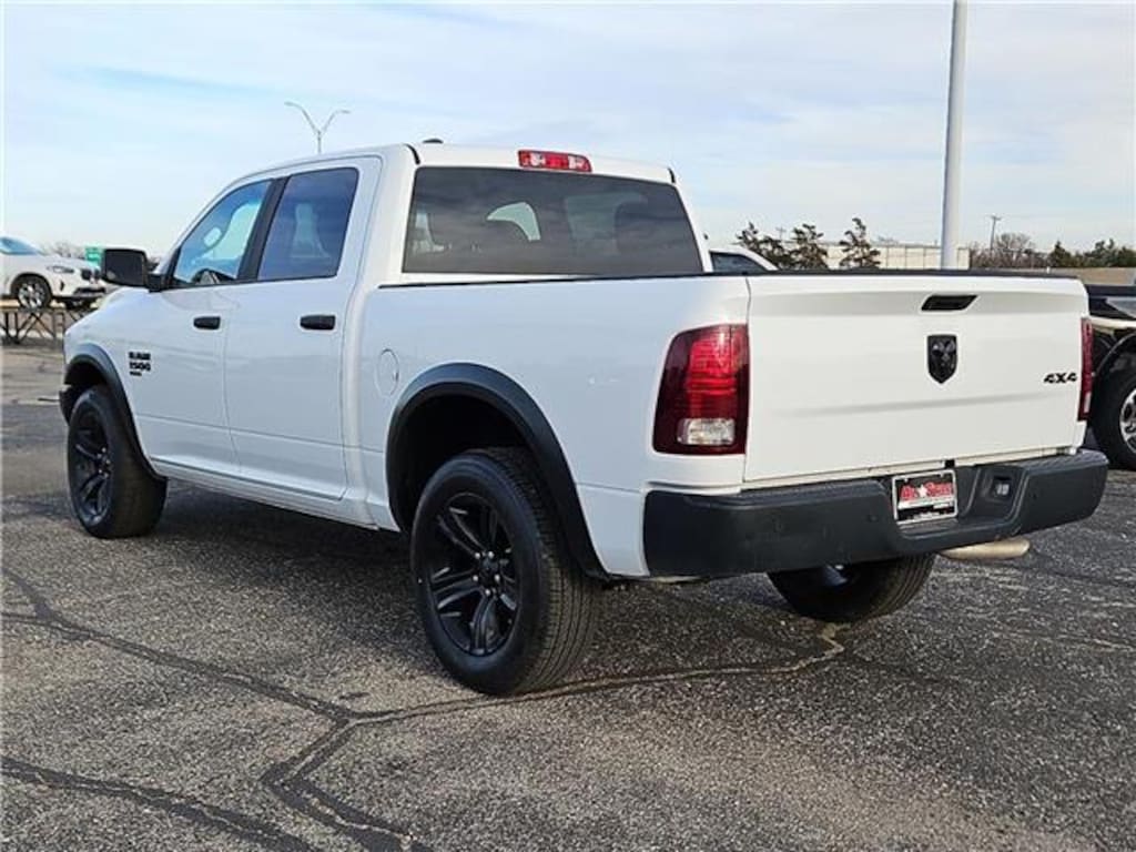Used 2024 RAM 1500 Classic SLT 4x4 Crew Cab 5.6 ft. box 140 in. WB