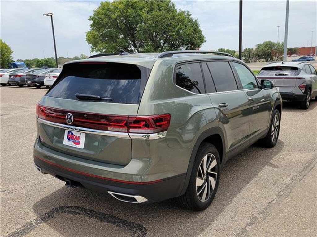 Used 2026 Volkswagen Atlas 2.0T SE w/Technology Front-Wheel Drive