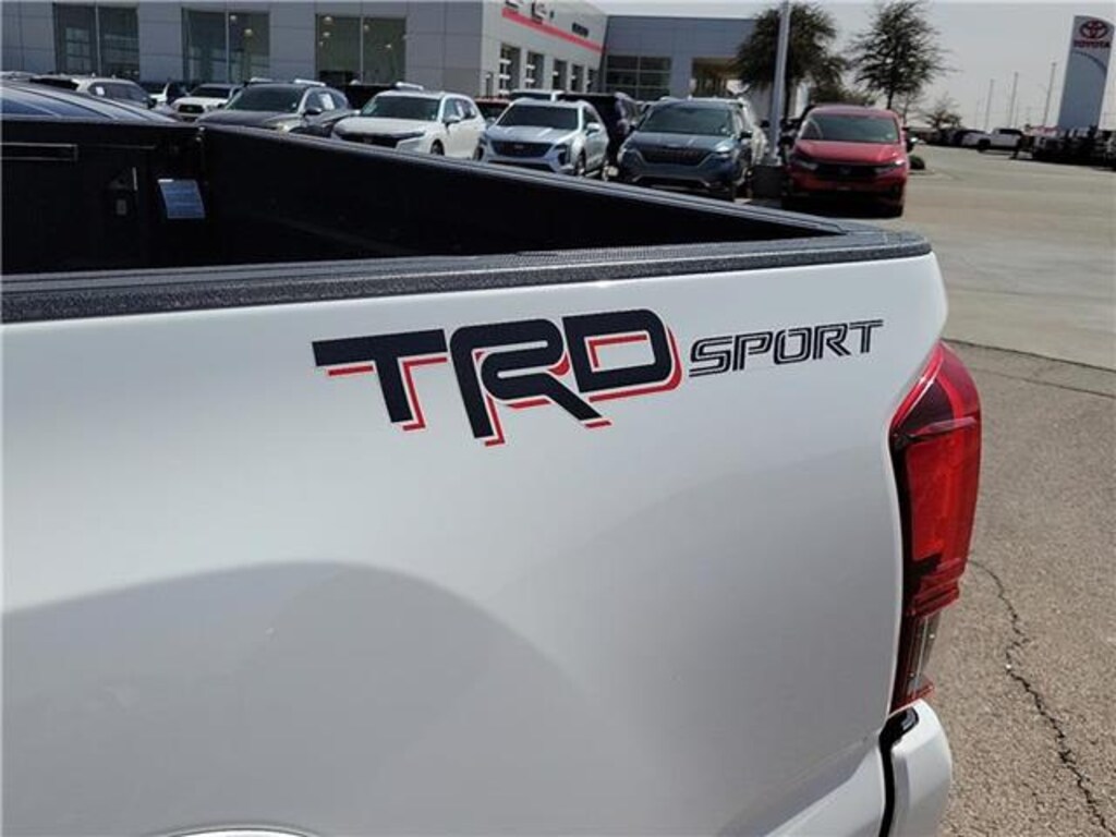 Used 2018 Toyota Tacoma TRD Sport V6 4x2 Double Cab 5 ft. box 127.4 in. WB