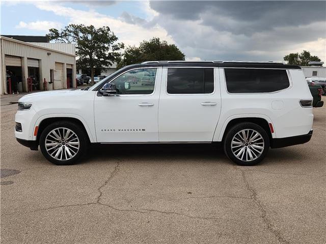 2024 Jeep Grand Wagoneer L III photo 2
