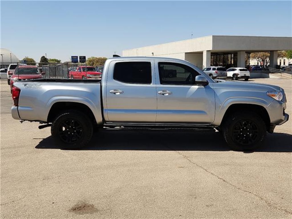 Used 2022 Toyota Tacoma SR V6 4x4 Double Cab 5 ft. box 127.4 in. WB