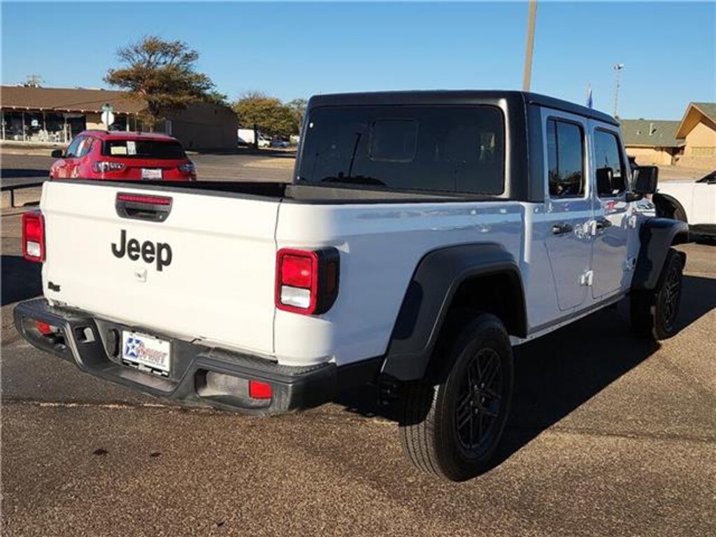 Used 2025 Jeep Gladiator Sport S 4x4 Crew Cab 5 ft. box