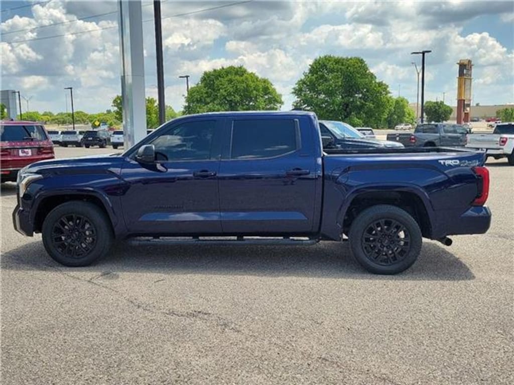 Used 2022 Toyota Tundra SR5 (A10) 4x4 CrewMax 5.5 ft. box 145.7 in. WB