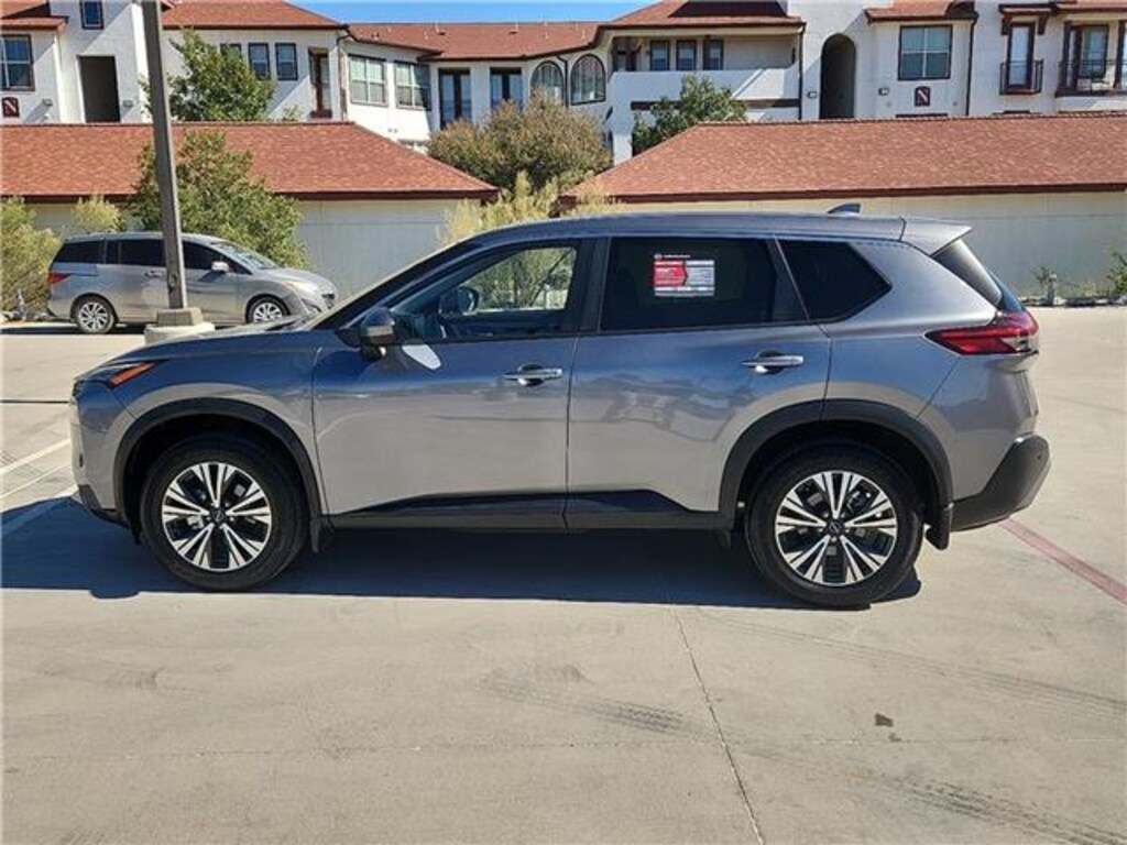 Used 2023 Nissan Rogue SV