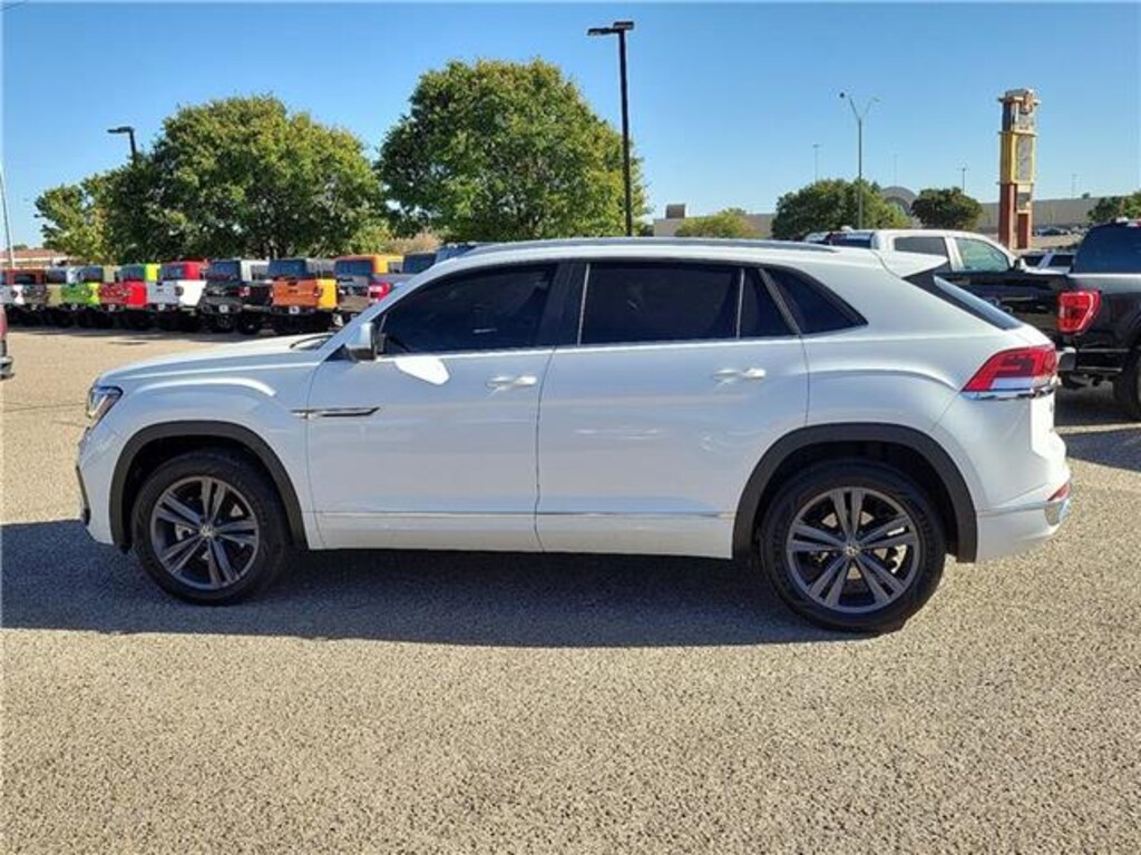 Used 2021 Volkswagen Atlas Cross Sport 3.6L V6 SE w/Technology R-Line Front-wheel Drive