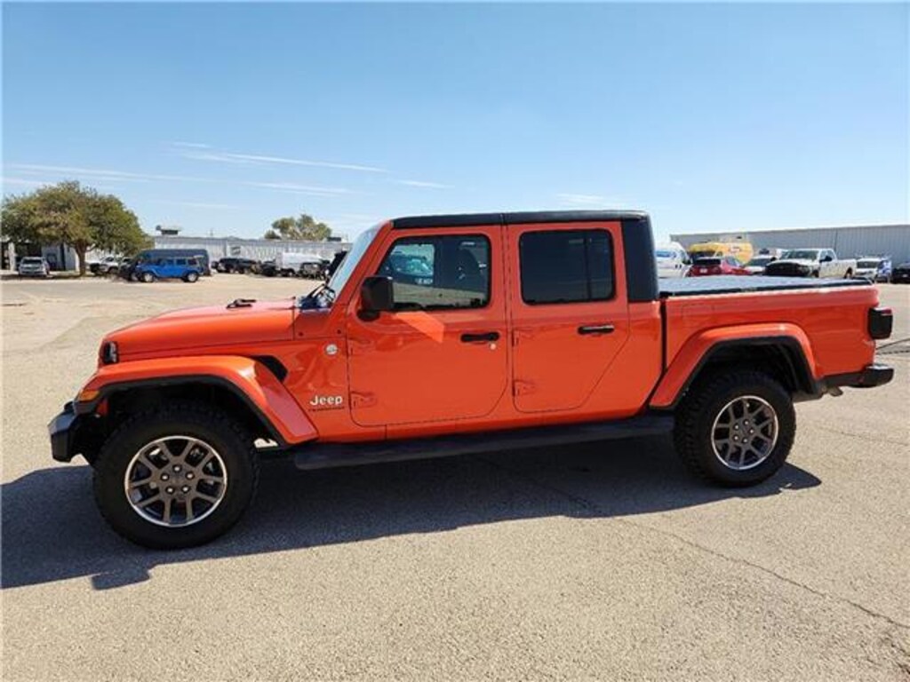 Used 2020 Jeep Gladiator Overland 4x4 Crew Cab 5 ft. box