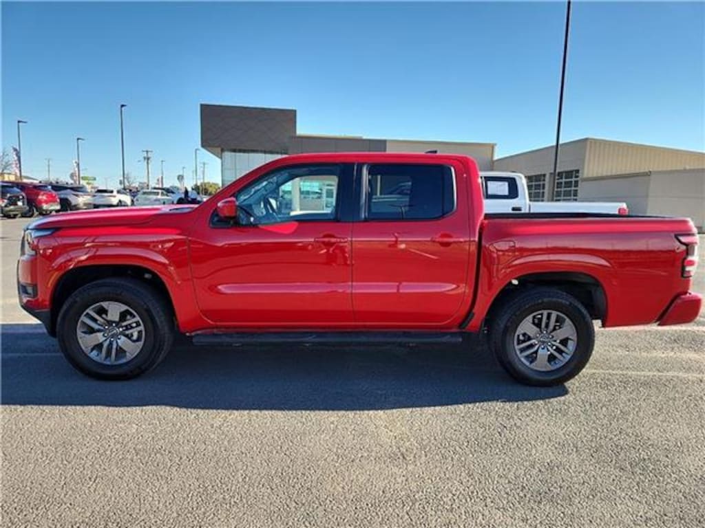 Used 2025 Nissan Frontier SV 4x4 Crew Cab 5 ft. box 126 in. WB