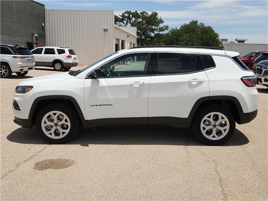 Used 2026 Jeep Compass Latitude 4x4