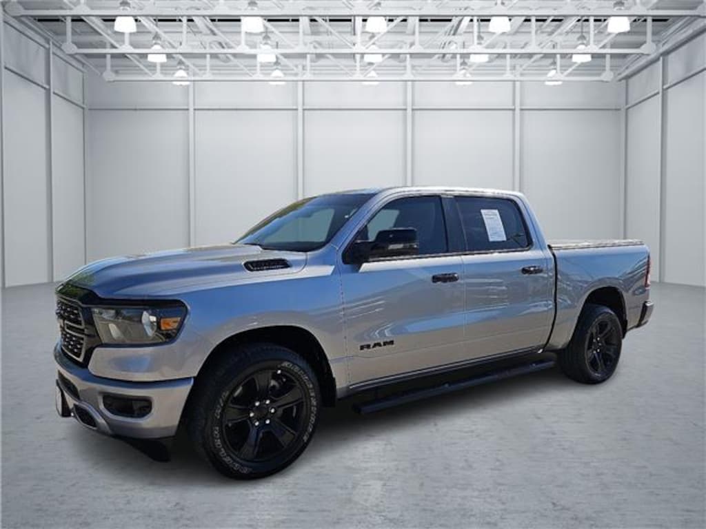 Used 2024 RAM 1500 Big Horn/Lone Star 4x4 Crew Cab 144.5 in. WB