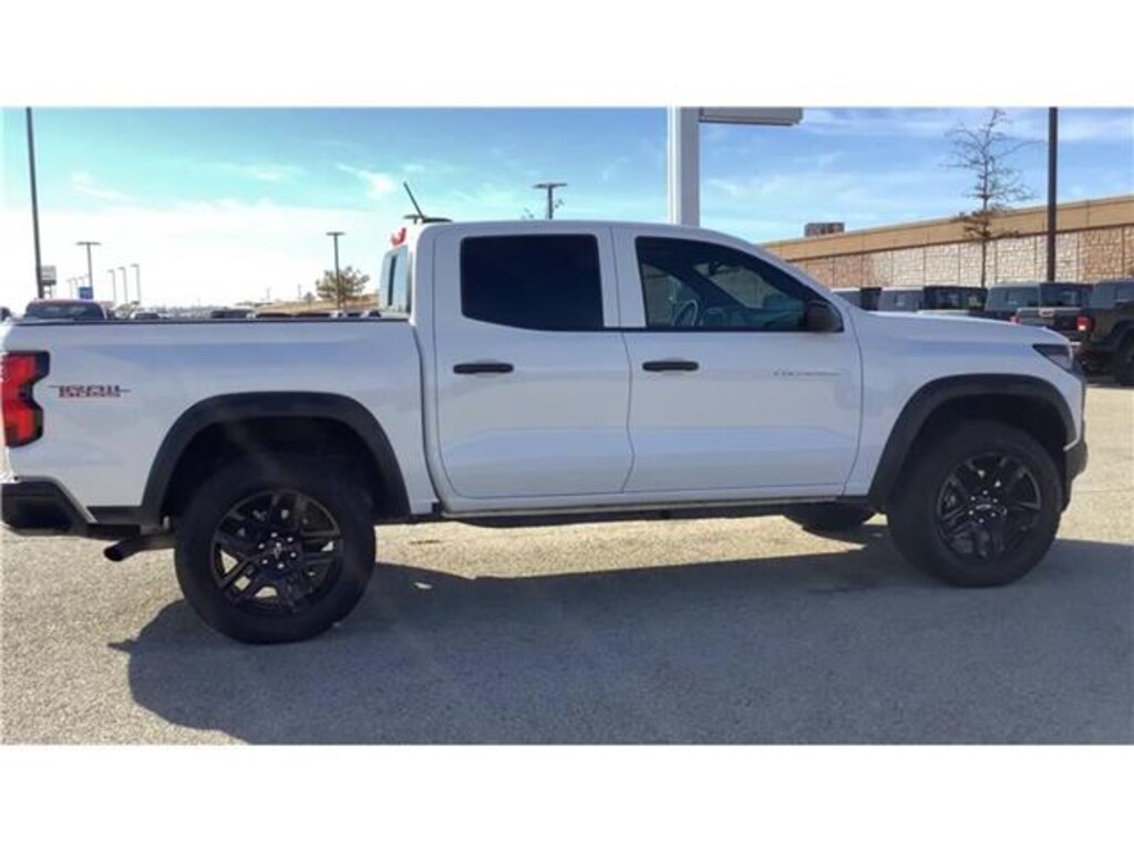 Used 2024 Chevrolet Colorado Trail Boss 4x4 Crew Cab 5 ft. box 131 in. WB